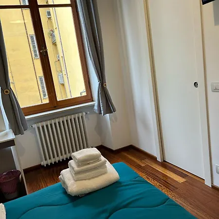 Cavour Centre لا سبيتسْيا