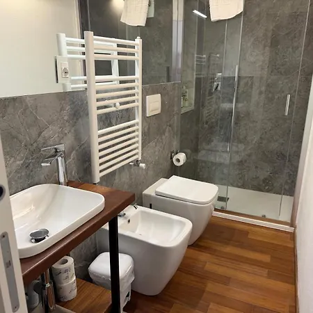 بيت ضيافة Cavour Centre