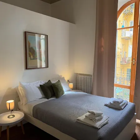 Cavour Centre 3*