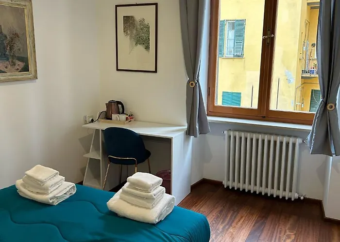 Cavour Centre لا سبيتسْيا