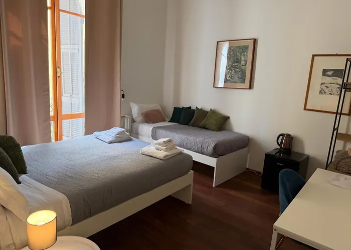 بيت ضيافة Cavour Centre