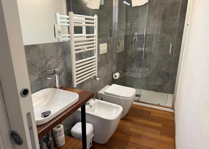 بيت ضيافة Cavour Centre